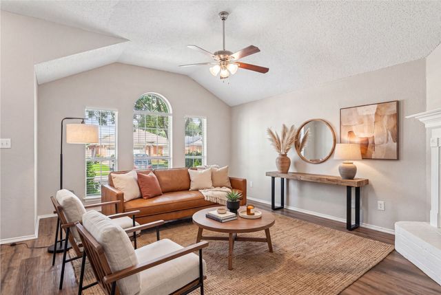 6105 Seese Drive, Arlington, TX 76018