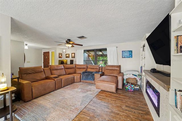 5736 MELALEUCA DRIVE 22, Holiday, FL 34690