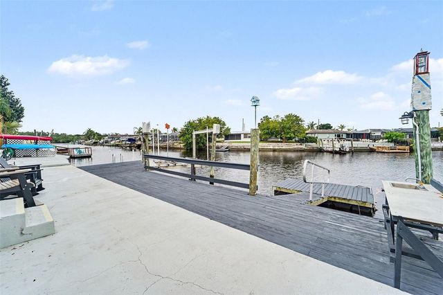 5736 MELALEUCA DRIVE 22, Holiday, FL 34690