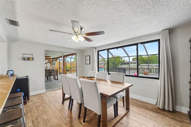 5736 MELALEUCA DRIVE 22, Holiday, FL 34690