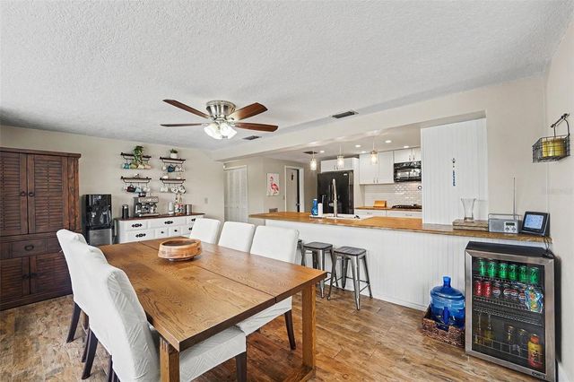 5736 MELALEUCA DRIVE 22, Holiday, FL 34690