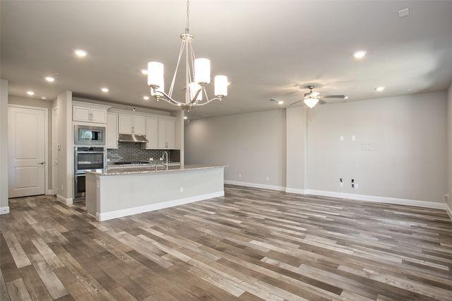 5529 Liberty Drive, The Colony, TX 75056