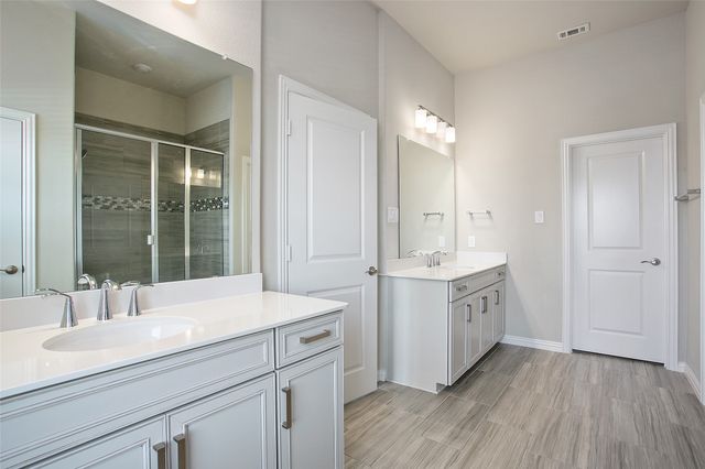 5529 Liberty Drive, The Colony, TX 75056