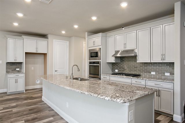 5529 Liberty Drive, The Colony, TX 75056