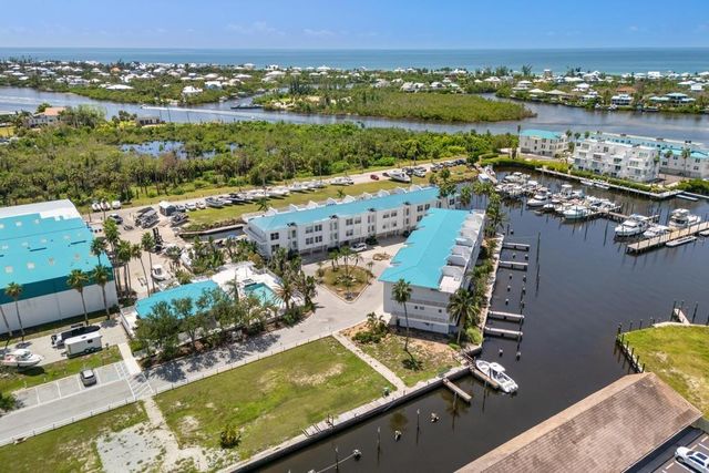 8276 HARBORSIDE CIRCLE, Englewood, FL 34224