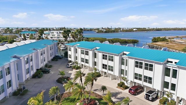 8276 HARBORSIDE CIRCLE, Englewood, FL 34224