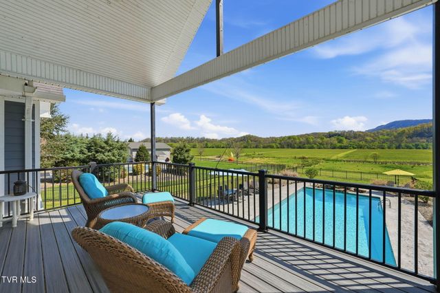 605 Church Lane, Church Hill, TN 37642