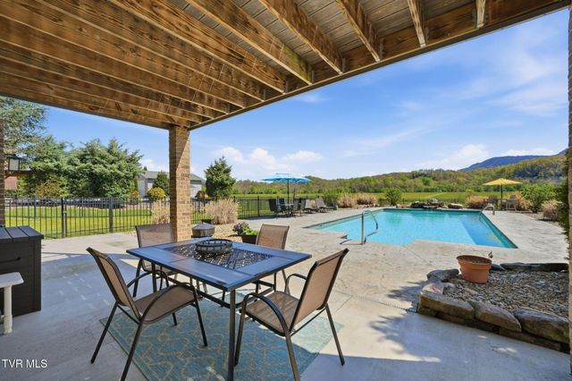 605 Church Lane, Church Hill, TN 37642