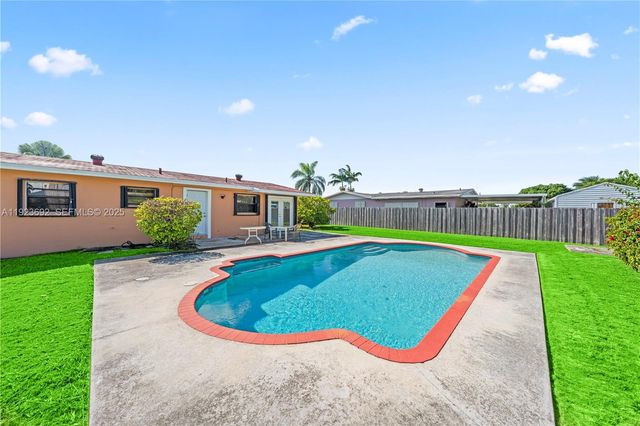 14731 SW 285th St, Homestead, FL 33033