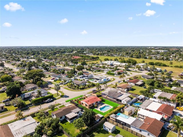 14731 SW 285th St, Homestead, FL 33033