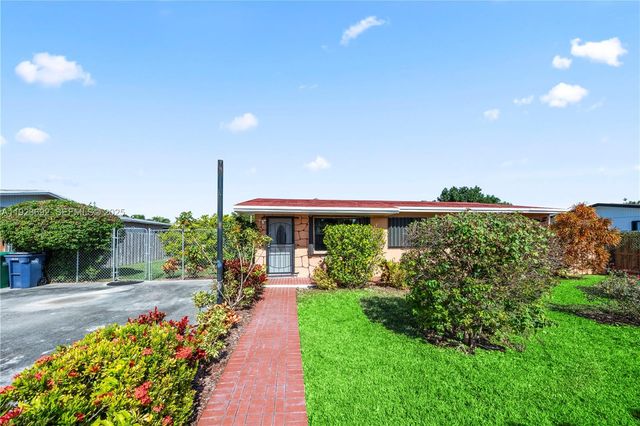 14731 SW 285th St, Homestead, FL 33033