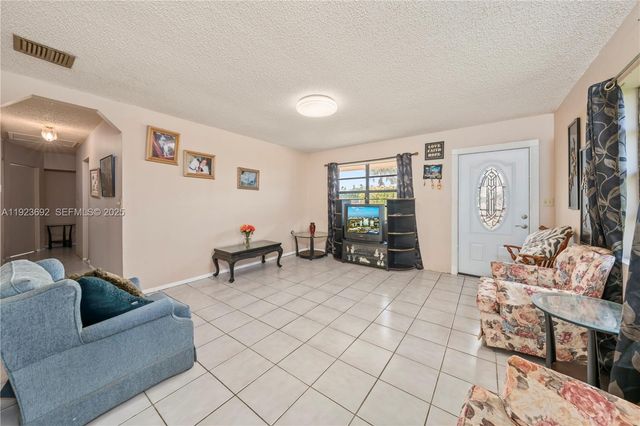 14731 SW 285th St, Homestead, FL 33033