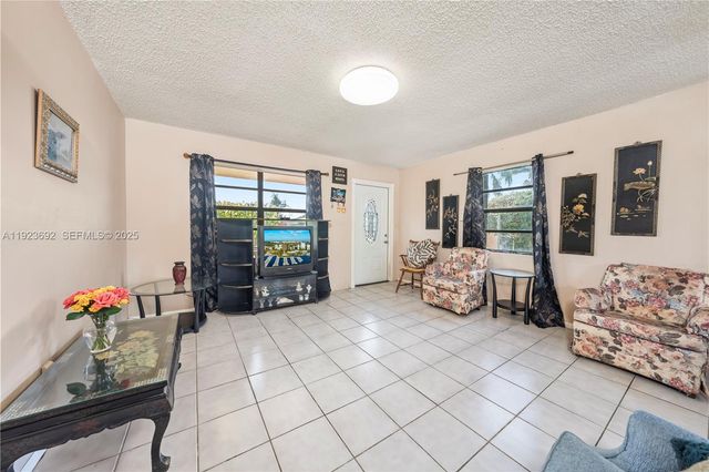 14731 SW 285th St, Homestead, FL 33033