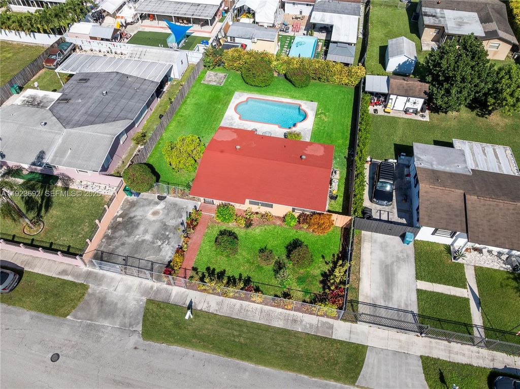 14731 SW 285th St, Homestead, FL 33033