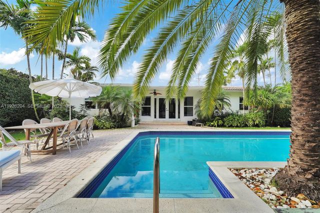 10121 E Broadview Dr, Bay Harbor Islands, FL 33154