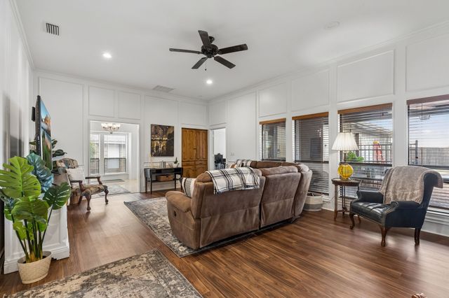 2133 Hunters Ridge, Carrollton, TX 75006