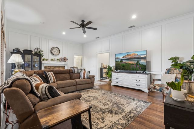 2133 Hunters Ridge, Carrollton, TX 75006