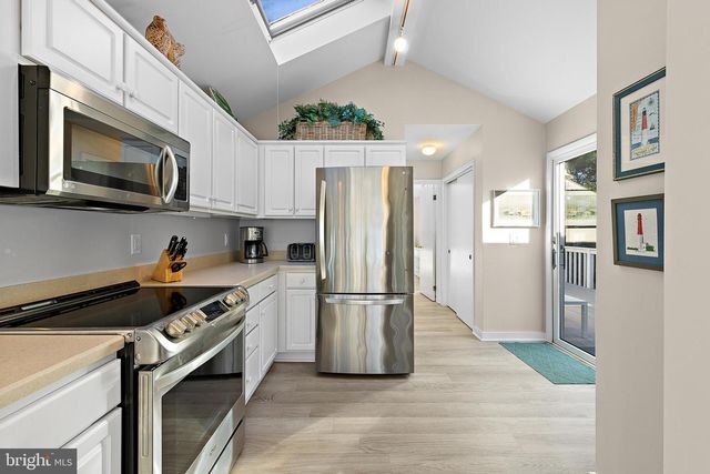 9 W 79TH ST, Harvey Cedars, NJ 08008