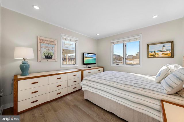 9 W 79TH ST, Harvey Cedars, NJ 08008