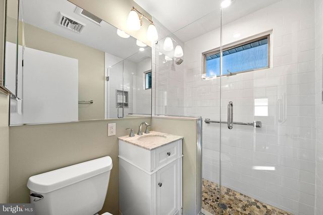 9 W 79TH ST, Harvey Cedars, NJ 08008