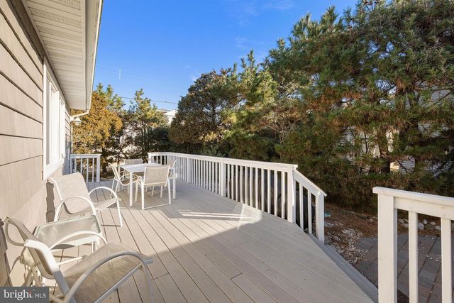 9 W 79TH ST, Harvey Cedars, NJ 08008