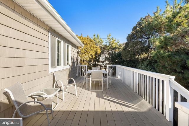 9 W 79TH ST, Harvey Cedars, NJ 08008