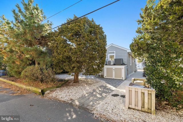 9 W 79TH ST, Harvey Cedars, NJ 08008