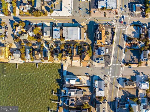 9 W 79TH ST, Harvey Cedars, NJ 08008