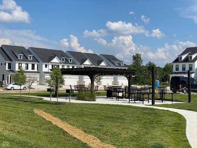 10947 Belgian Lane, Zionsville, IN 46077