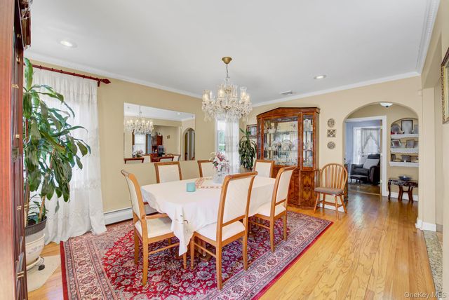 32 Celler Avenue, New Hyde Park, NY 11040