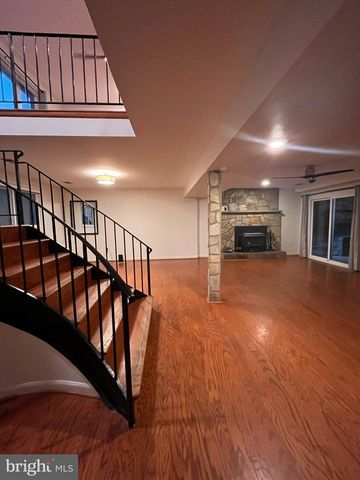 8677 VALLEY DR, Waldorf, MD 20603