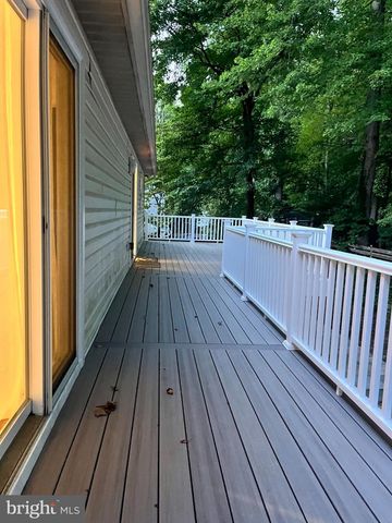 8677 VALLEY DR, Waldorf, MD 20603