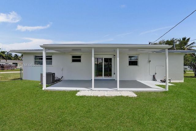 19930 Christmas Rd, Cutler Bay, FL 33157
