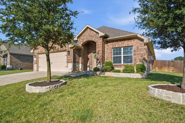 531 Hidden Springs Trail, Azle, TX 76020