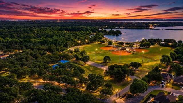 531 Hidden Springs Trail, Azle, TX 76020