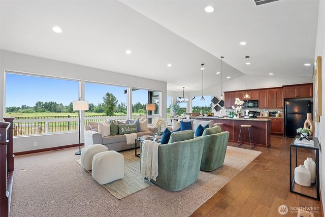 7406 100th Street NE, Marysville, WA 98270