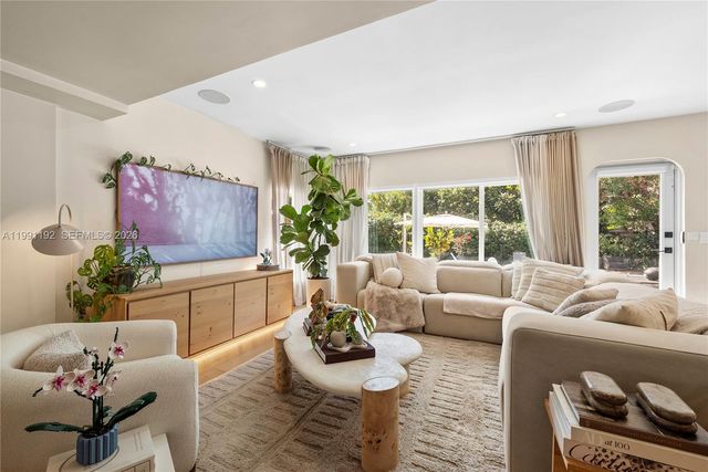 354 NE 91st St, Miami Shores, FL 33138