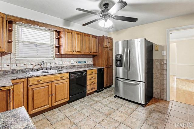 8239 Cadillac Lane, St Louis, MO 63134