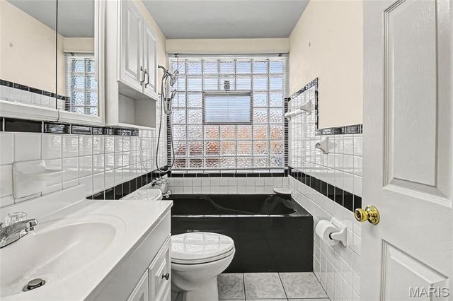 8239 Cadillac Lane, St Louis, MO 63134