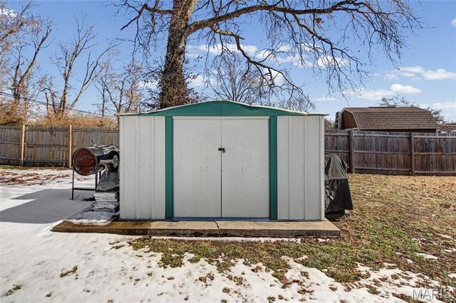 8239 Cadillac Lane, St Louis, MO 63134