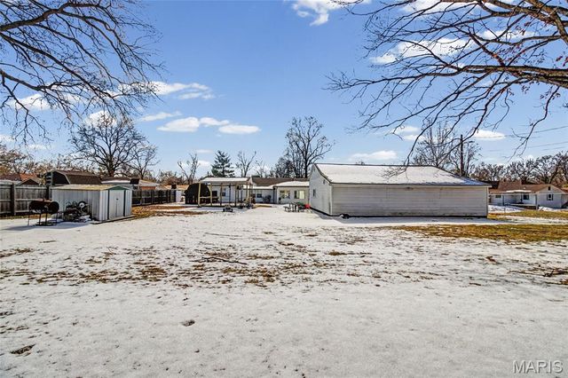 8239 Cadillac Lane, St Louis, MO 63134