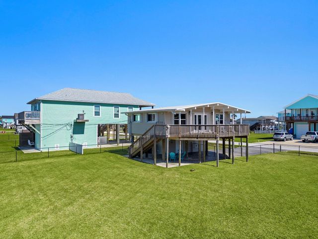 4202 Hardin Drive, Galveston, TX 77554