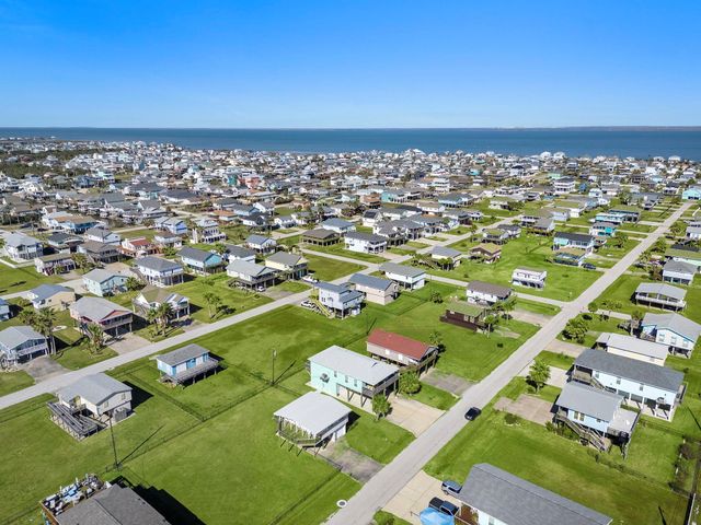 4202 Hardin Drive, Galveston, TX 77554