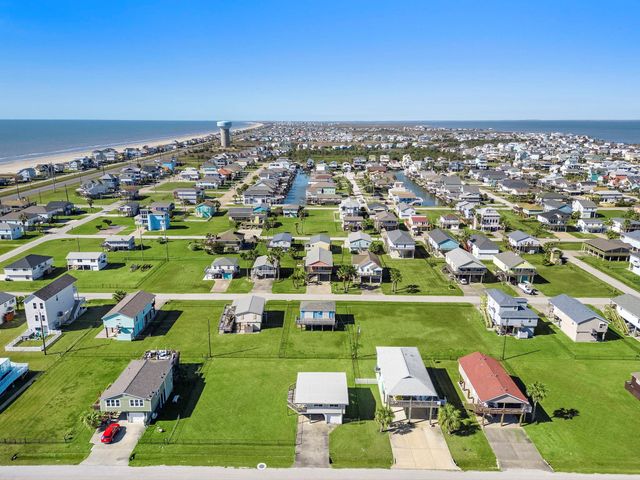 4202 Hardin Drive, Galveston, TX 77554