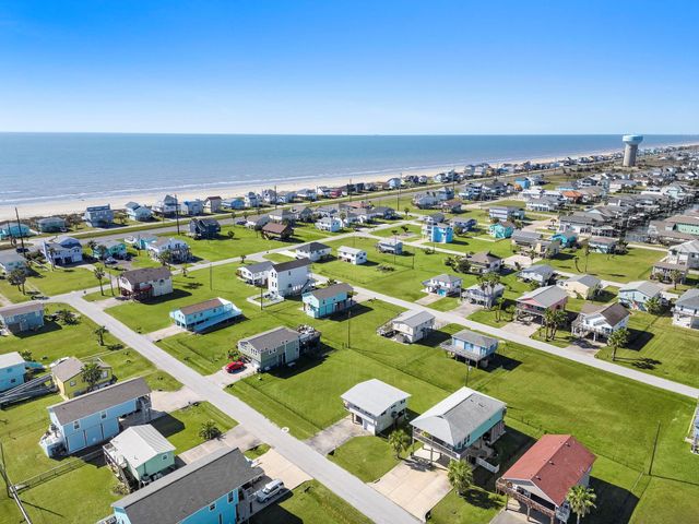 4202 Hardin Drive, Galveston, TX 77554