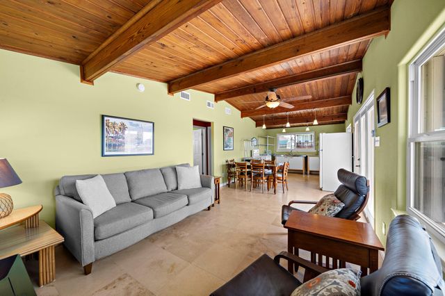 4202 Hardin Drive, Galveston, TX 77554