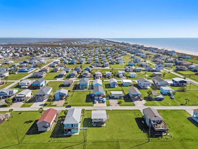 4202 Hardin Drive, Galveston, TX 77554