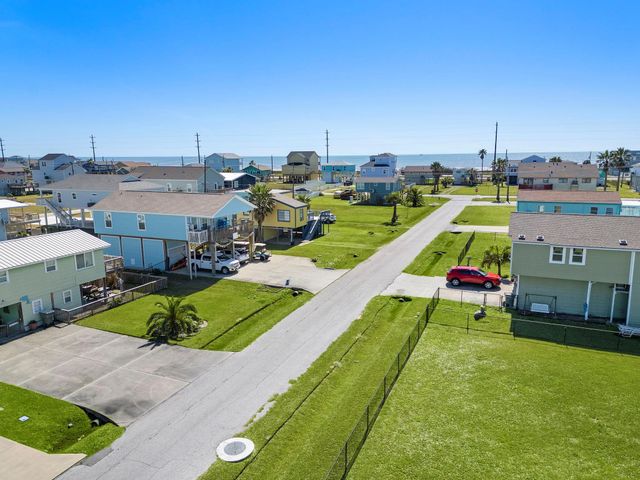 4202 Hardin Drive, Galveston, TX 77554