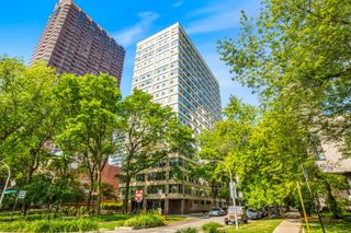 2970 N Lake Shore Drive 2C, Chicago, IL 60657
