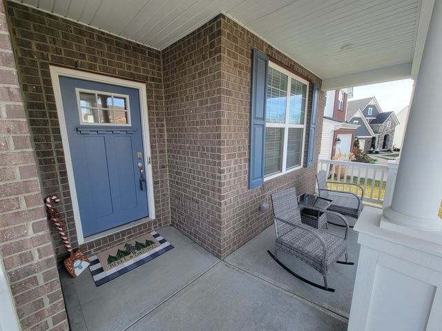 905 Riesling Court, Walton, KY 41094